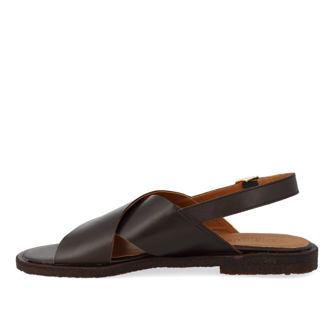 Classic cross sandal
