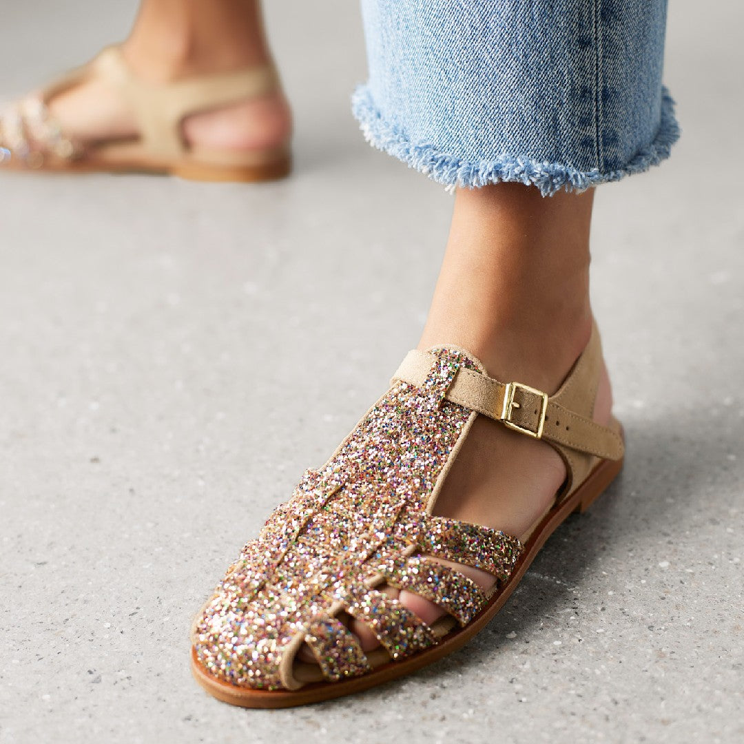 Classic Fisherman’s sandal with sparkling glitter