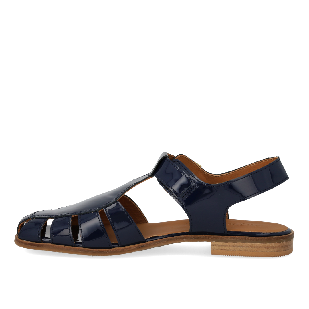 Sandal