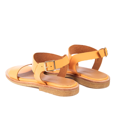 Sandal with buckle