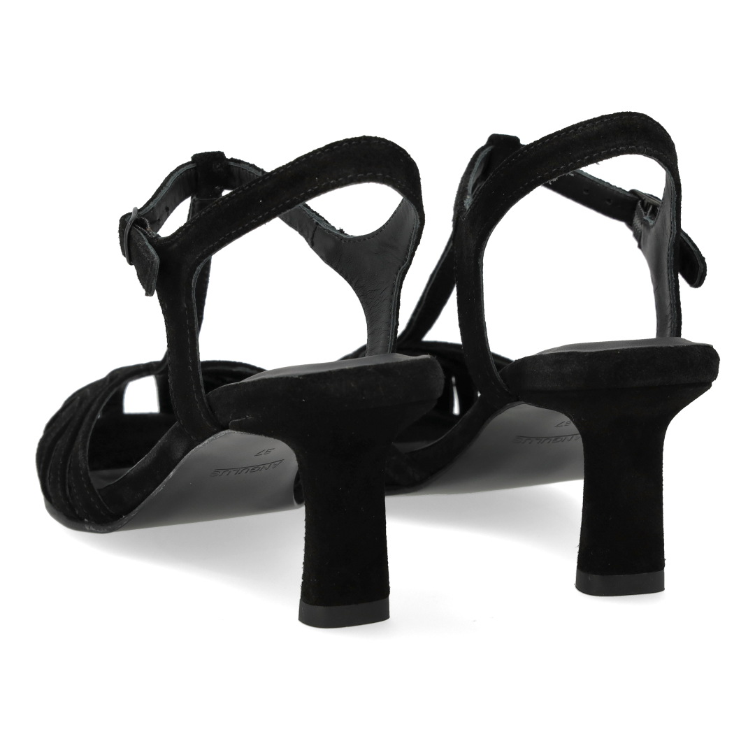 High-heeled sandal with beautiful organic front detail