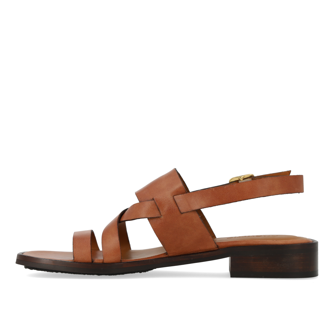 Strappy sandal