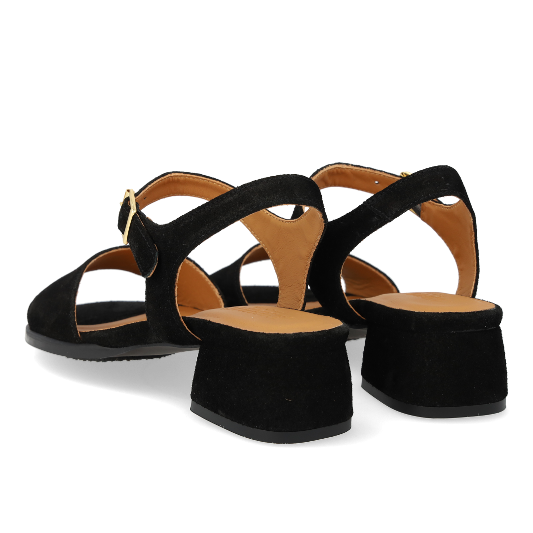High-heeled sandal in black suede