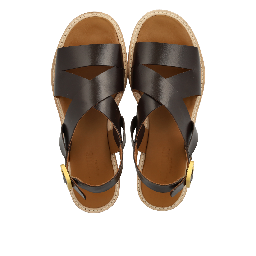 Strap sandal with logo buckle