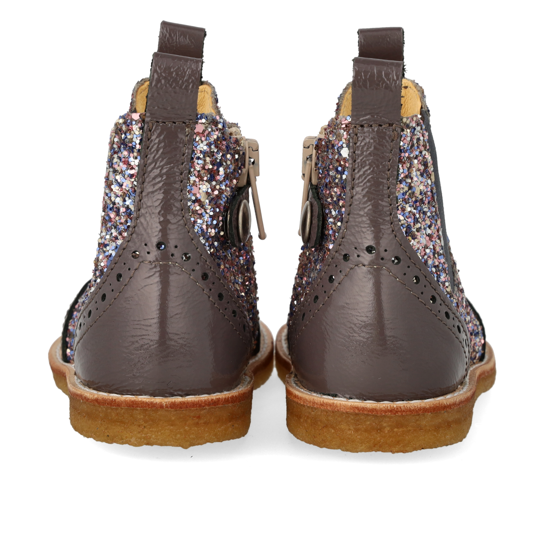 Classic Chelsea boot with sparkling glitter