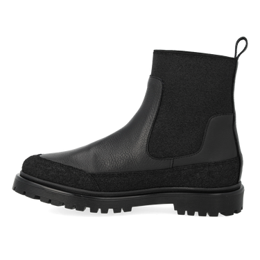 Chelsea Boot with track sole