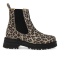Chelsea boot with elastic panels and a track sole