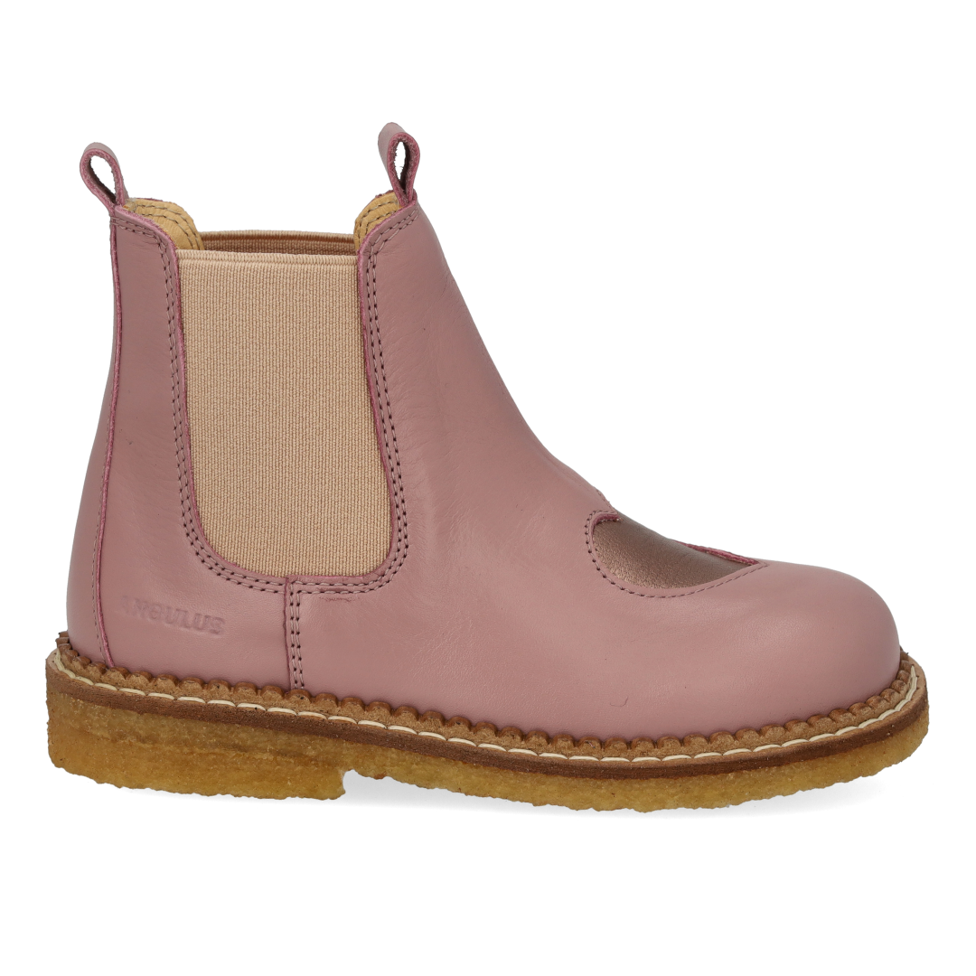 Chelsea Boot with Heart