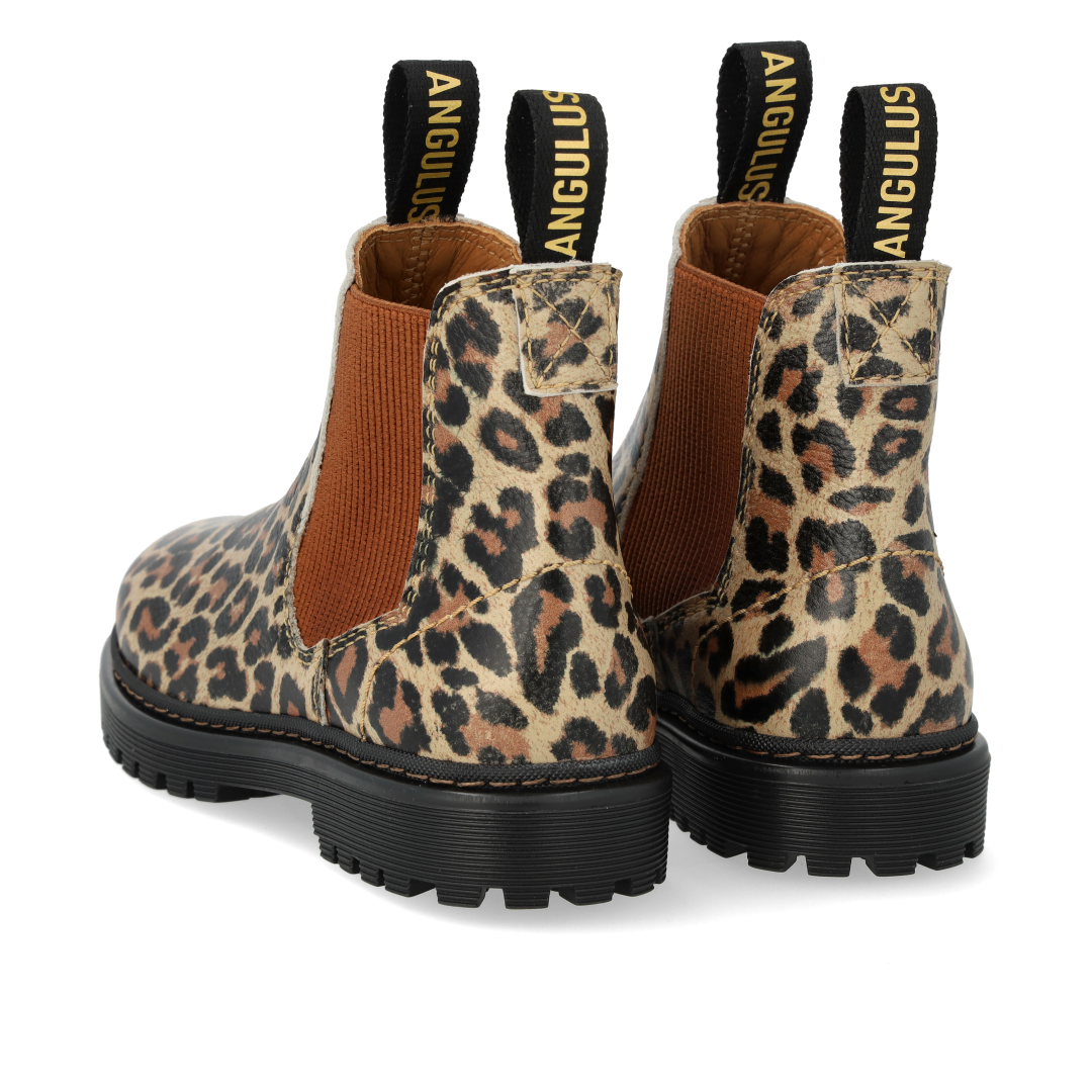 Chelsea boot with logo straps