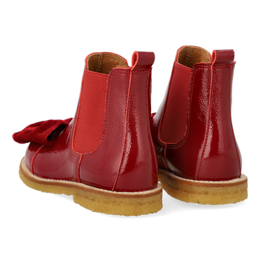 Chelsea boot with a velvet bow