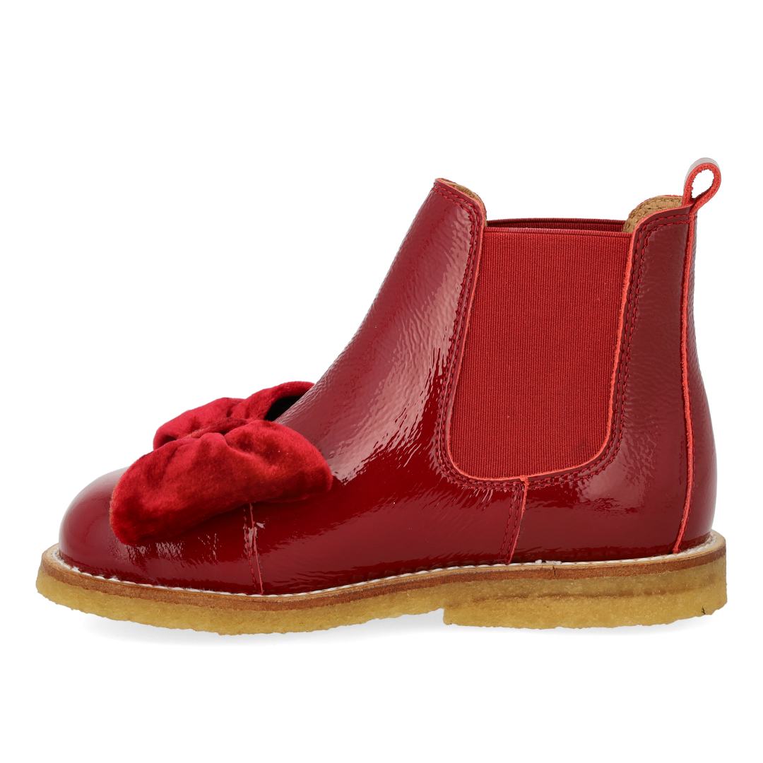 Chelsea boot with velour bow