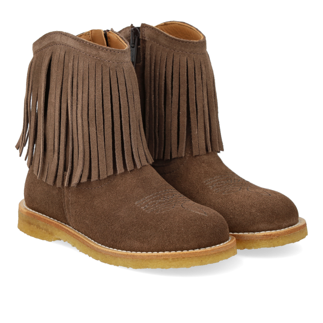 Cowboy boot with fringe and embroidery