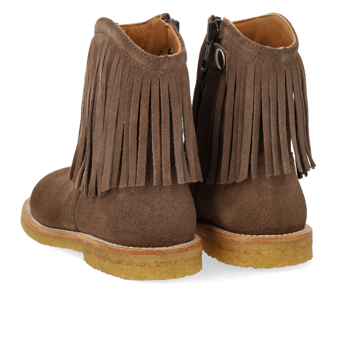 Cowboy boot with fringe and embroidery