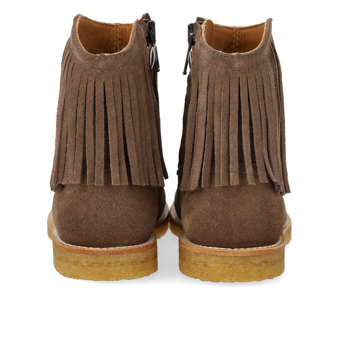 Cowboy boot with fringe and embroidery