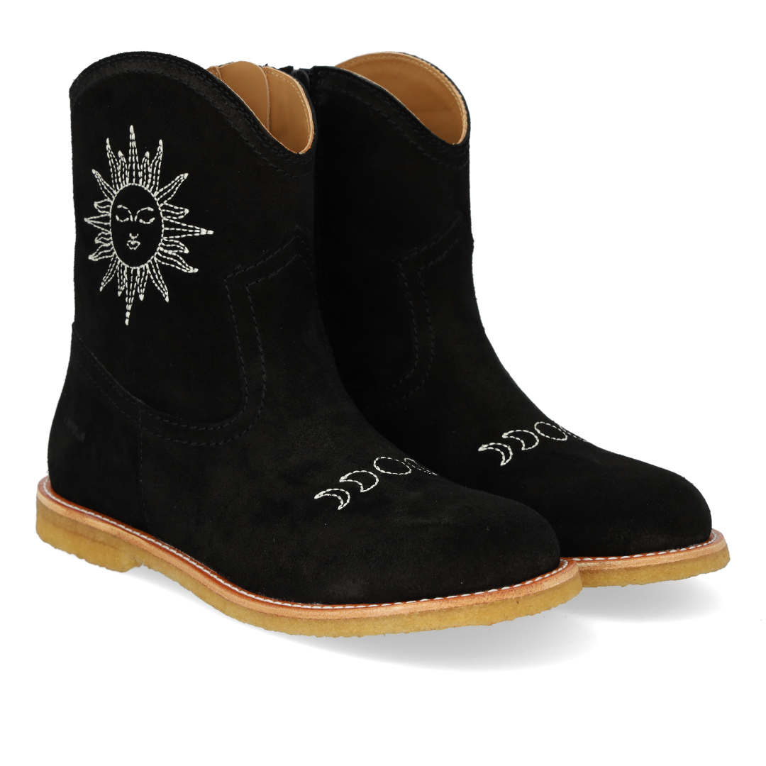Cowboy boot with sun and moon embroidery