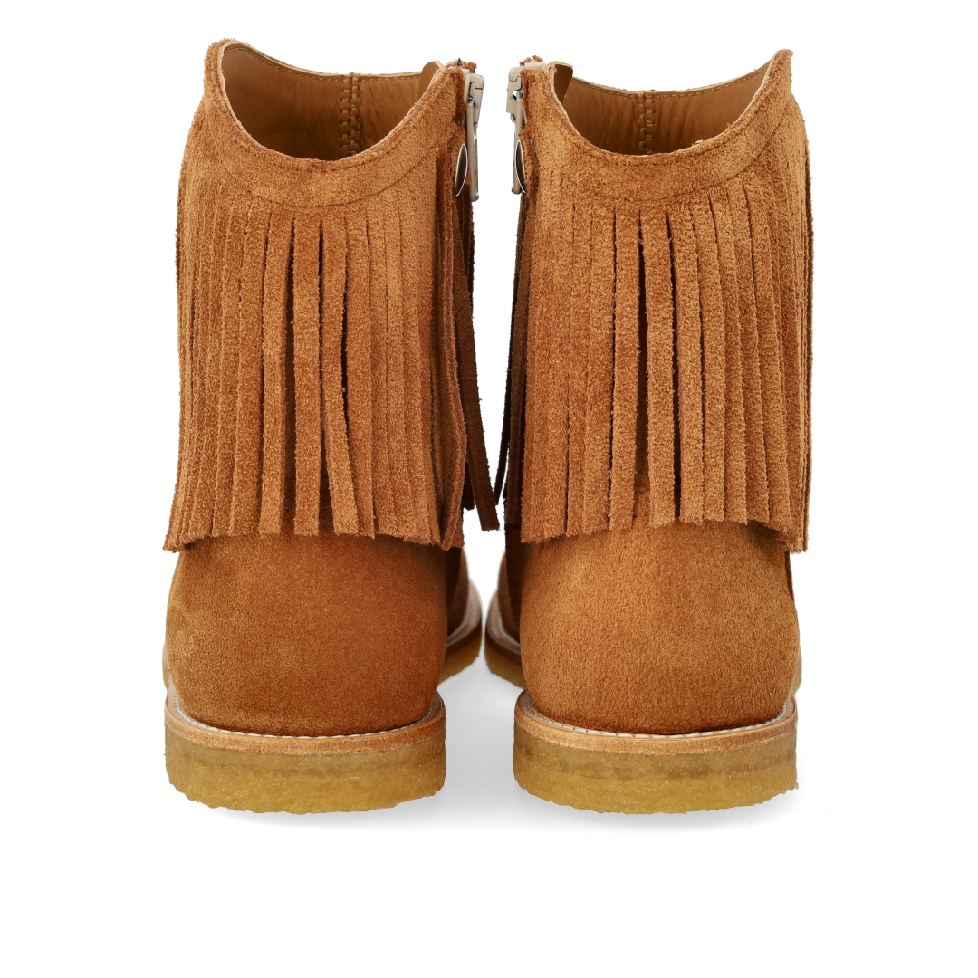 Cowboy boot with fringes and embroidery