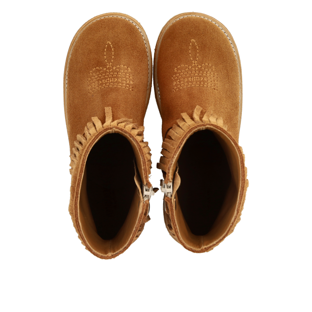 Cowboy boot with fringes and embroidery