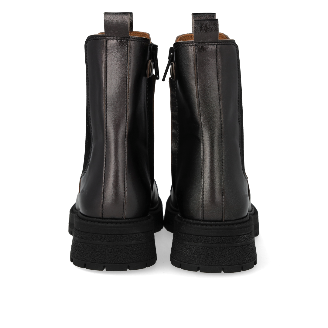 Chelsea Boot with Toe Detail