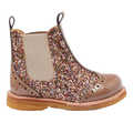 Chelsea boot with brogue perforation