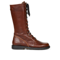 Boot with laces and a wide fit
