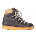 Boot with wool lining and laces