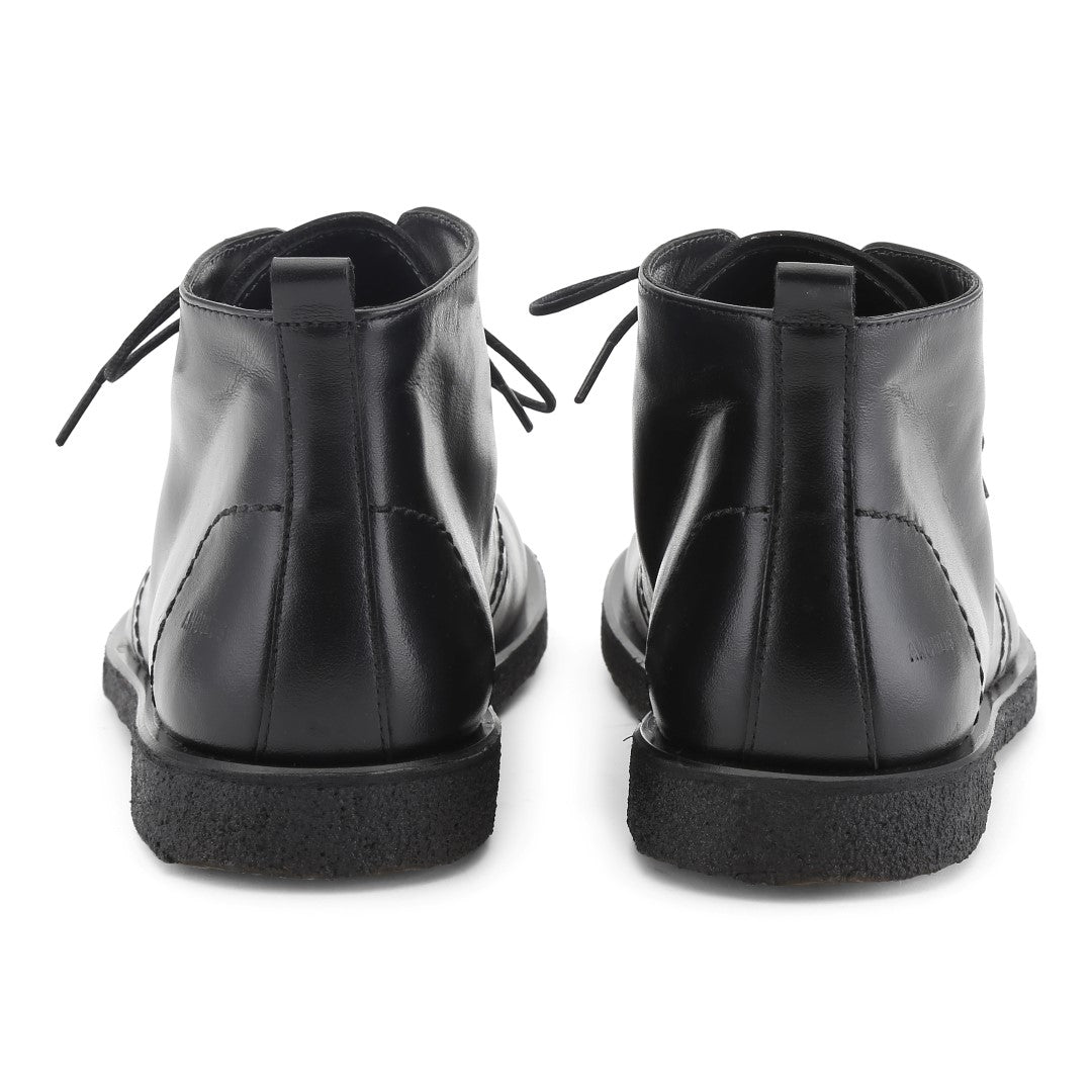 Desert boot with a wide fit