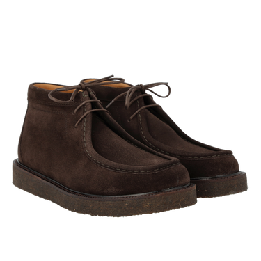 Lace-up shoe with decorative trim