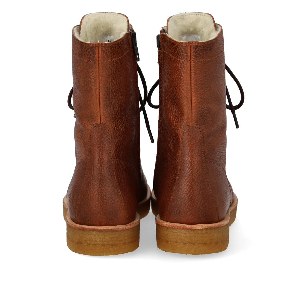 Lace-up boot with wool lining