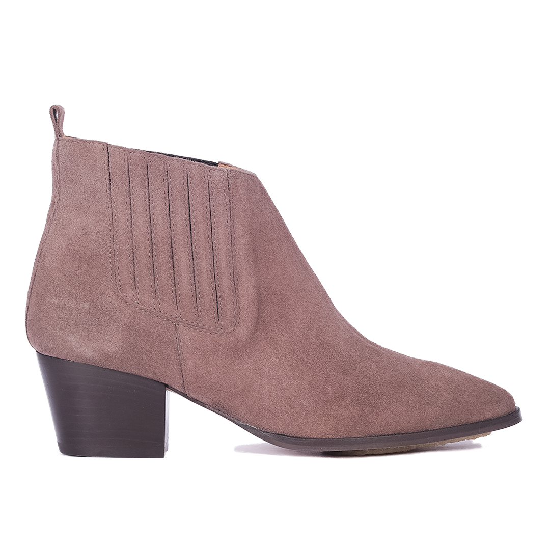 Ankle boot with heel