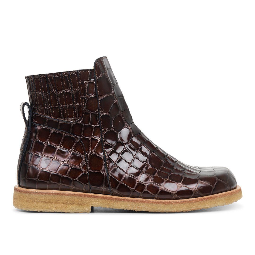 Short-shaft boot