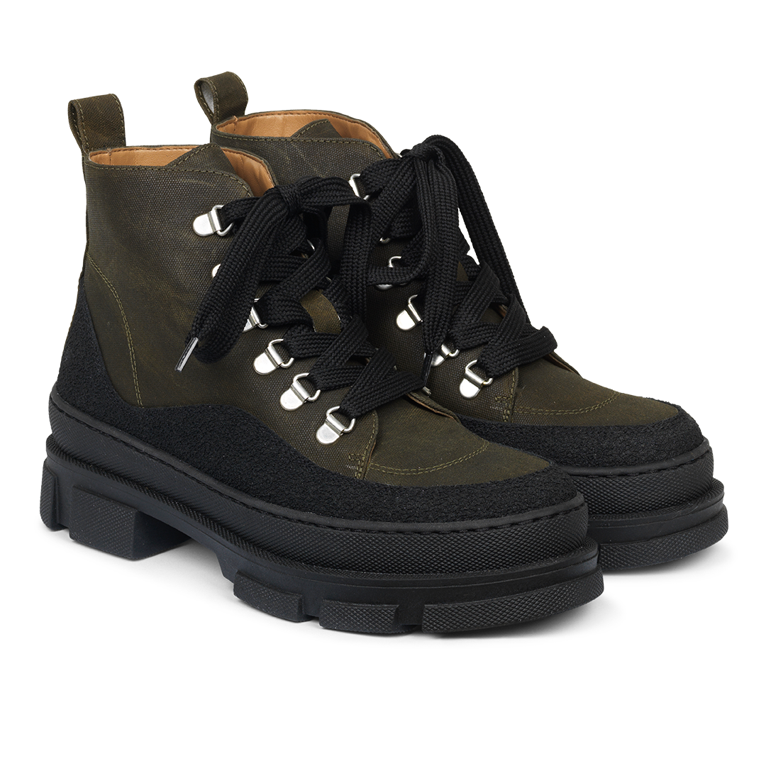 Lace-up boot