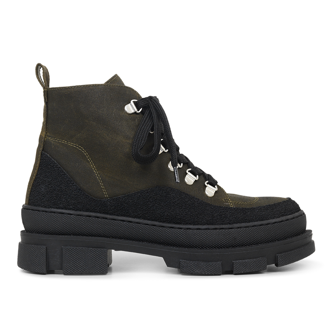 Lace-up boot