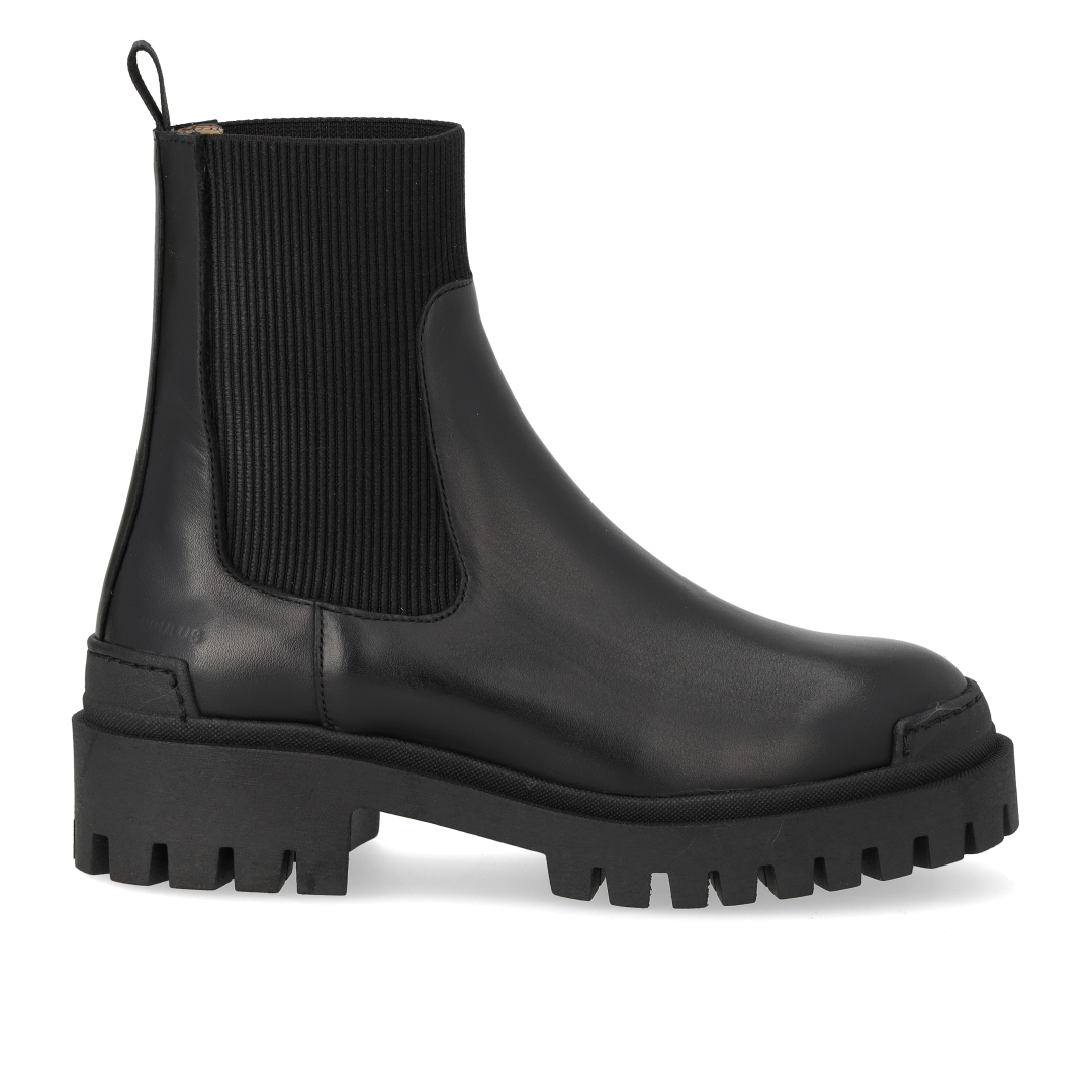 Chelsea boot with elastic