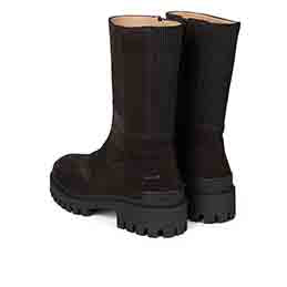 Mid-height Chelsea boot