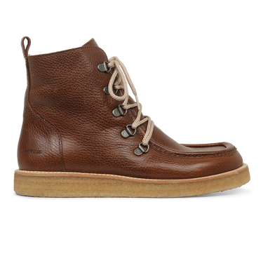 Boot with wool lining and wide fit