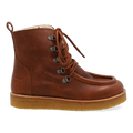 Wool-lined boot with wide fit