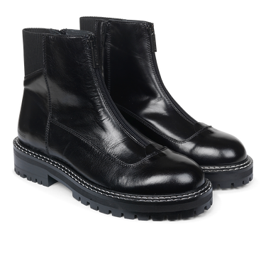 Boot with zipper