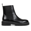 Chelsea boot with elastic