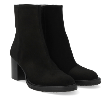 70s inspired leather boot