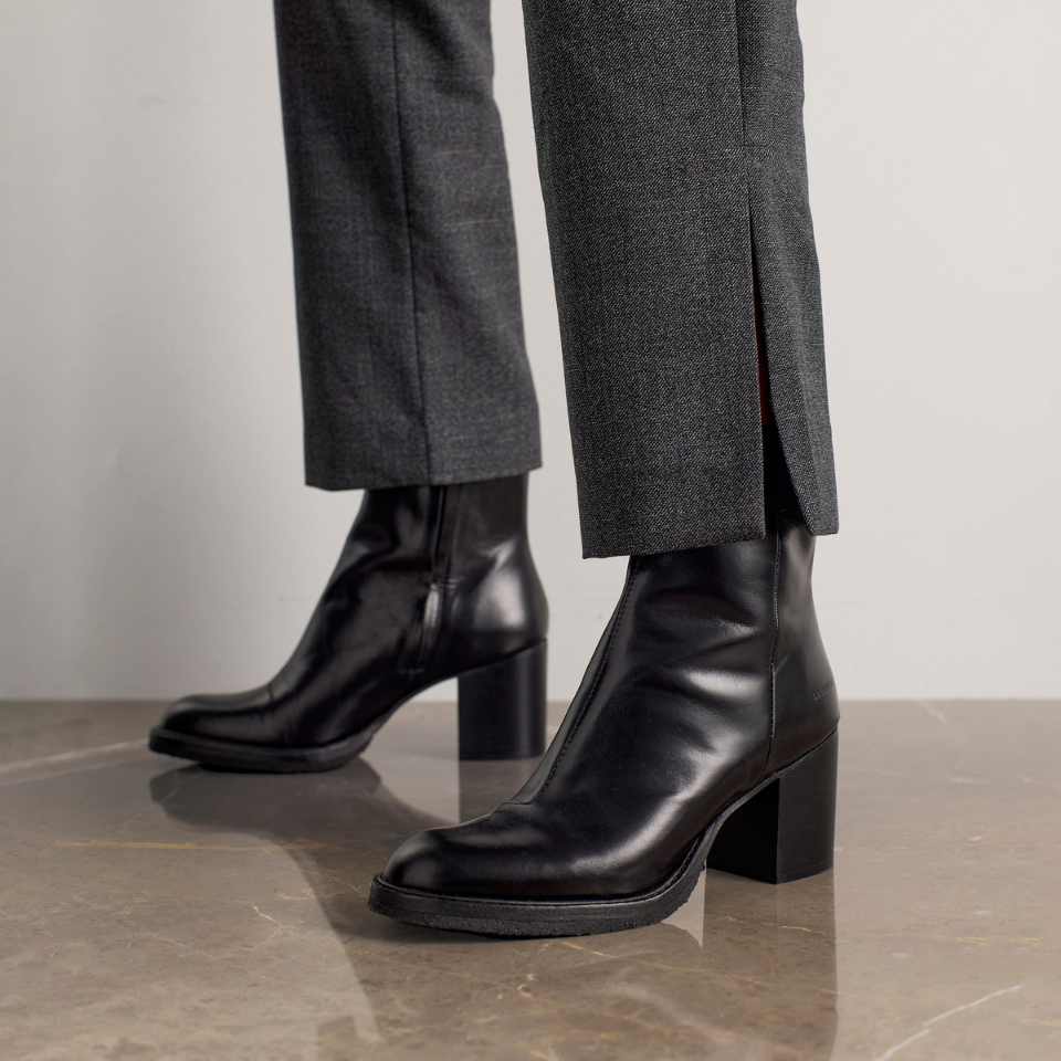 70s-inspired leather boot