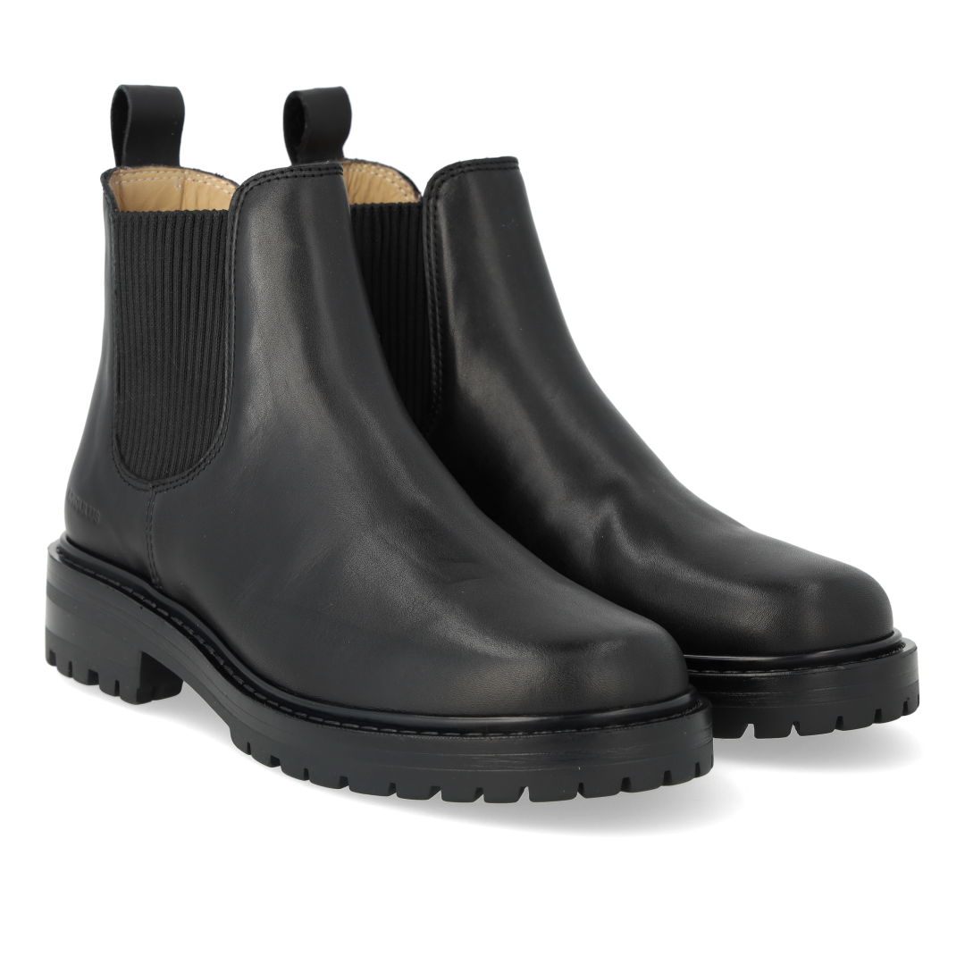 Chelsea boot with elastic