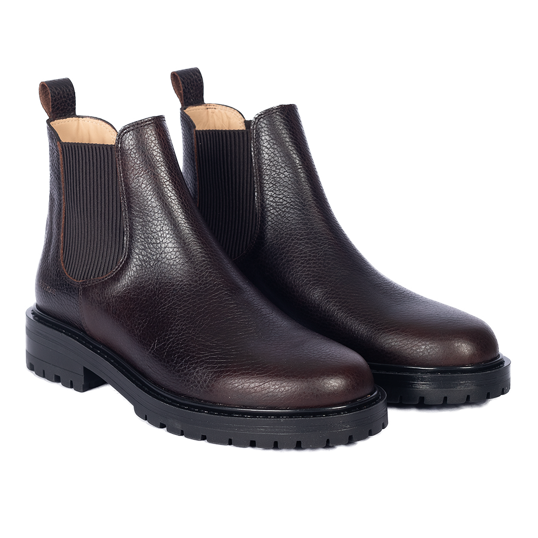 Chelsea boot with elastic