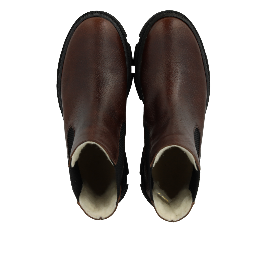 Chelsea boot with wool lining