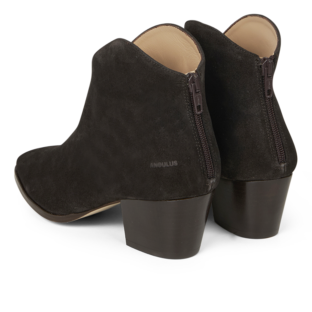 Heeled ankle boot