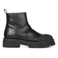 Boot with wool lining