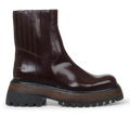 Boot with elastic