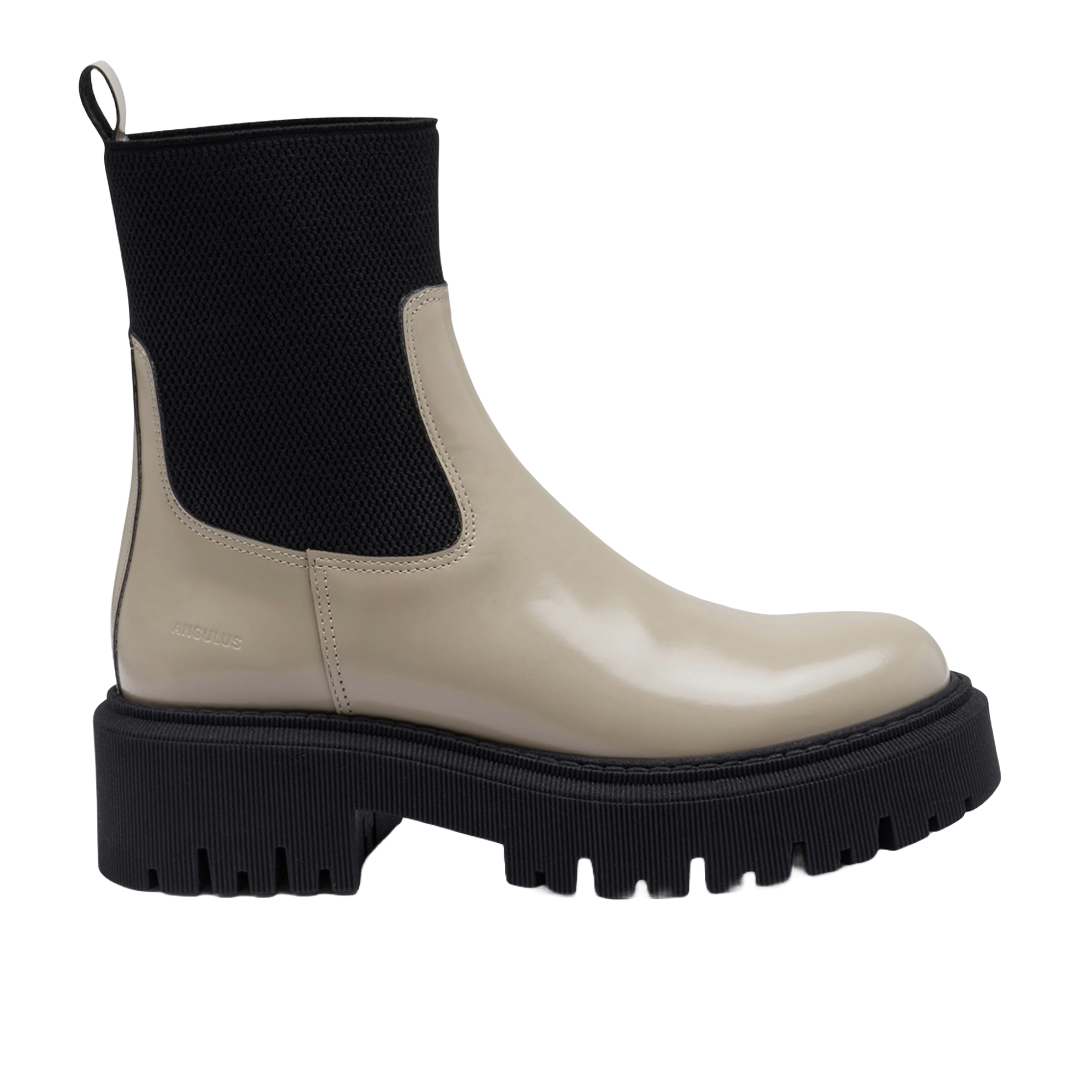 Chelsea boot