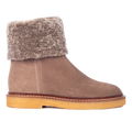 Suede boot with soft lambswool lining