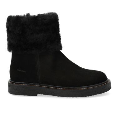 Suede boot with soft lambswool lining