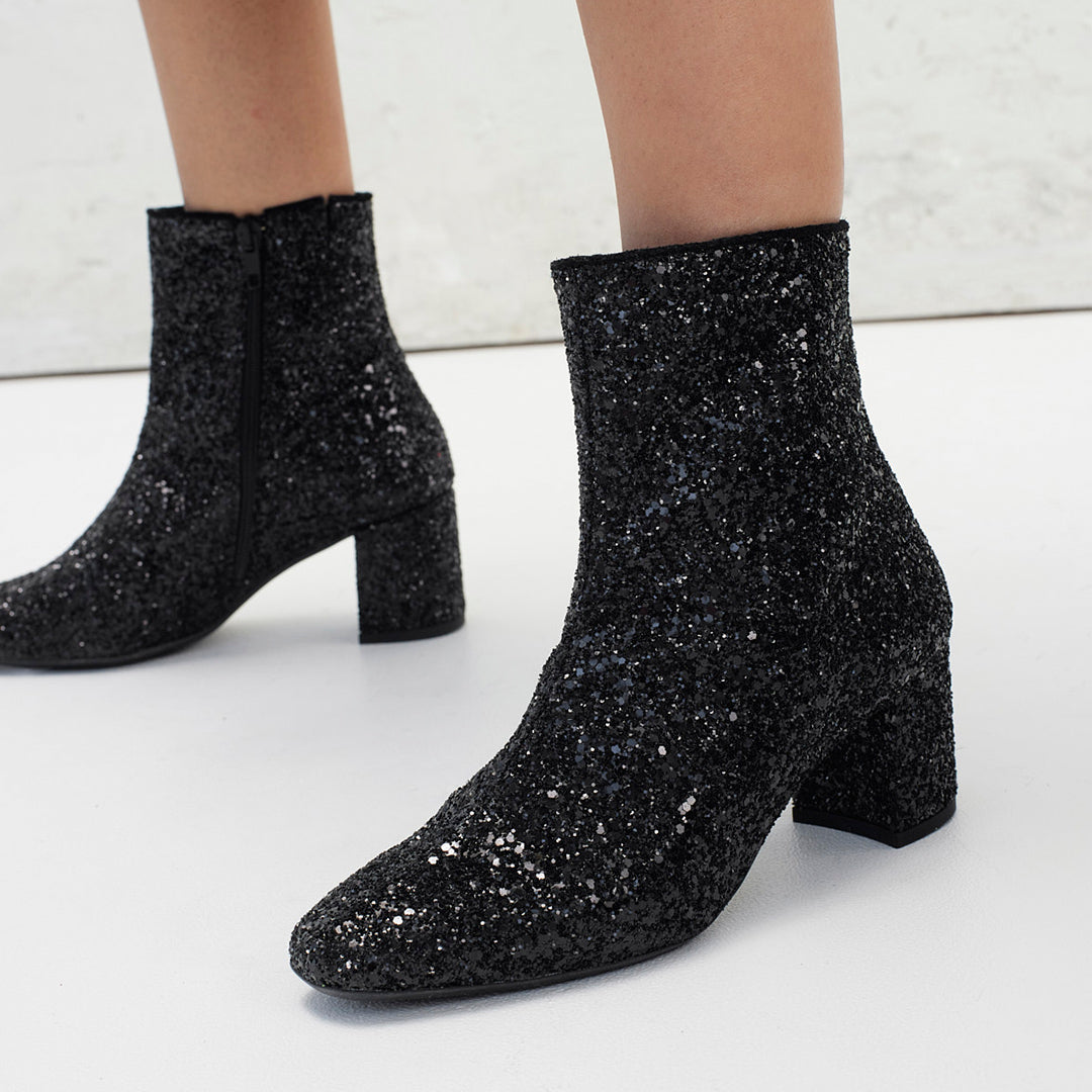 Sparkling glitter boot